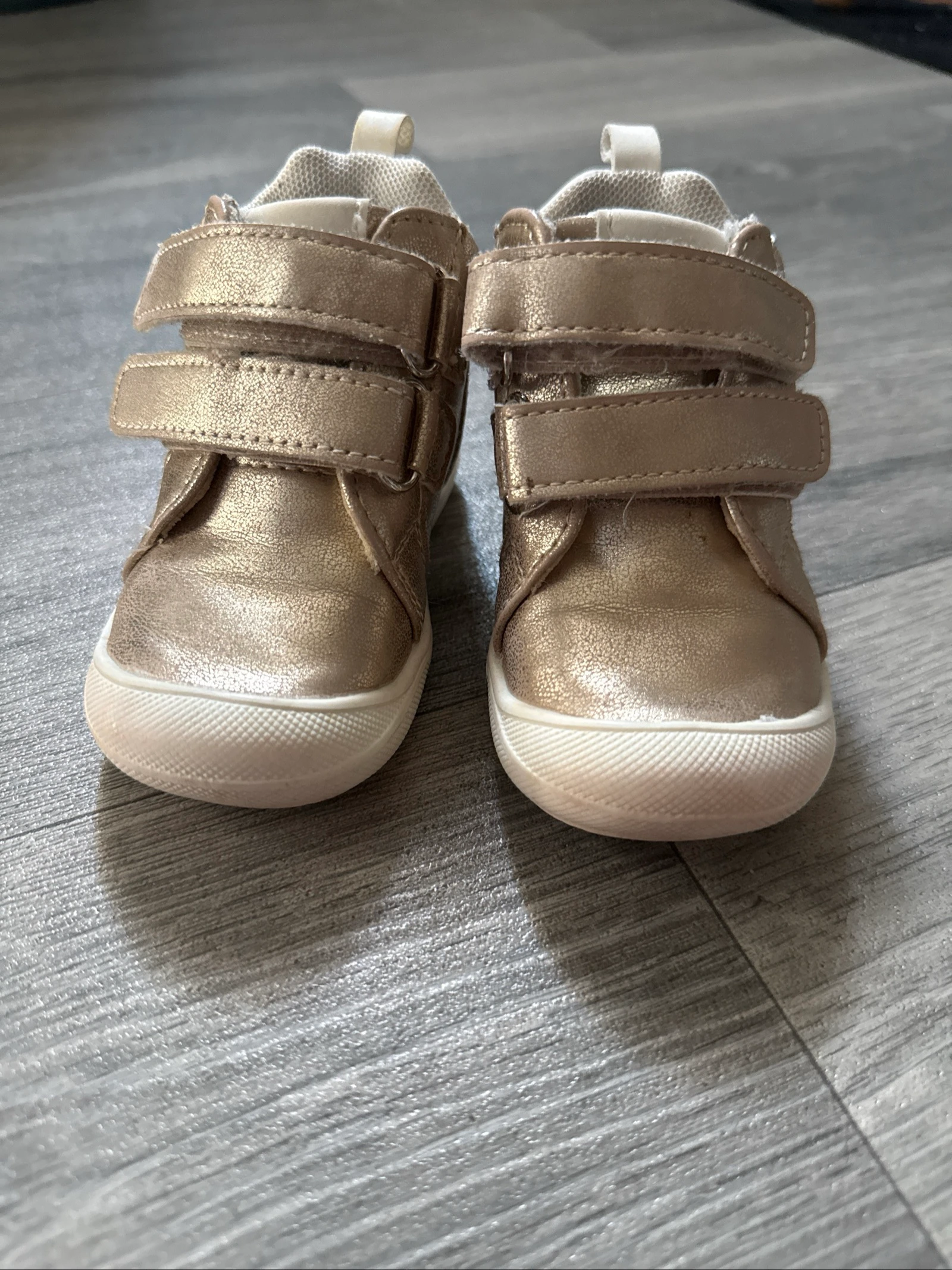 Zapatos para bebé con efecto brillante (talla 20) – photo 2